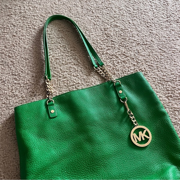 Michael Kors Green Leather Handbag - Picture 2 of 9